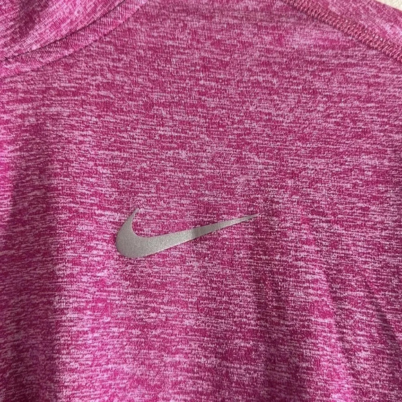 Nike Element Running Dri Fit Quarter Zip Heather Magenta​​​​​​​​​​ - Picture 2 of 4